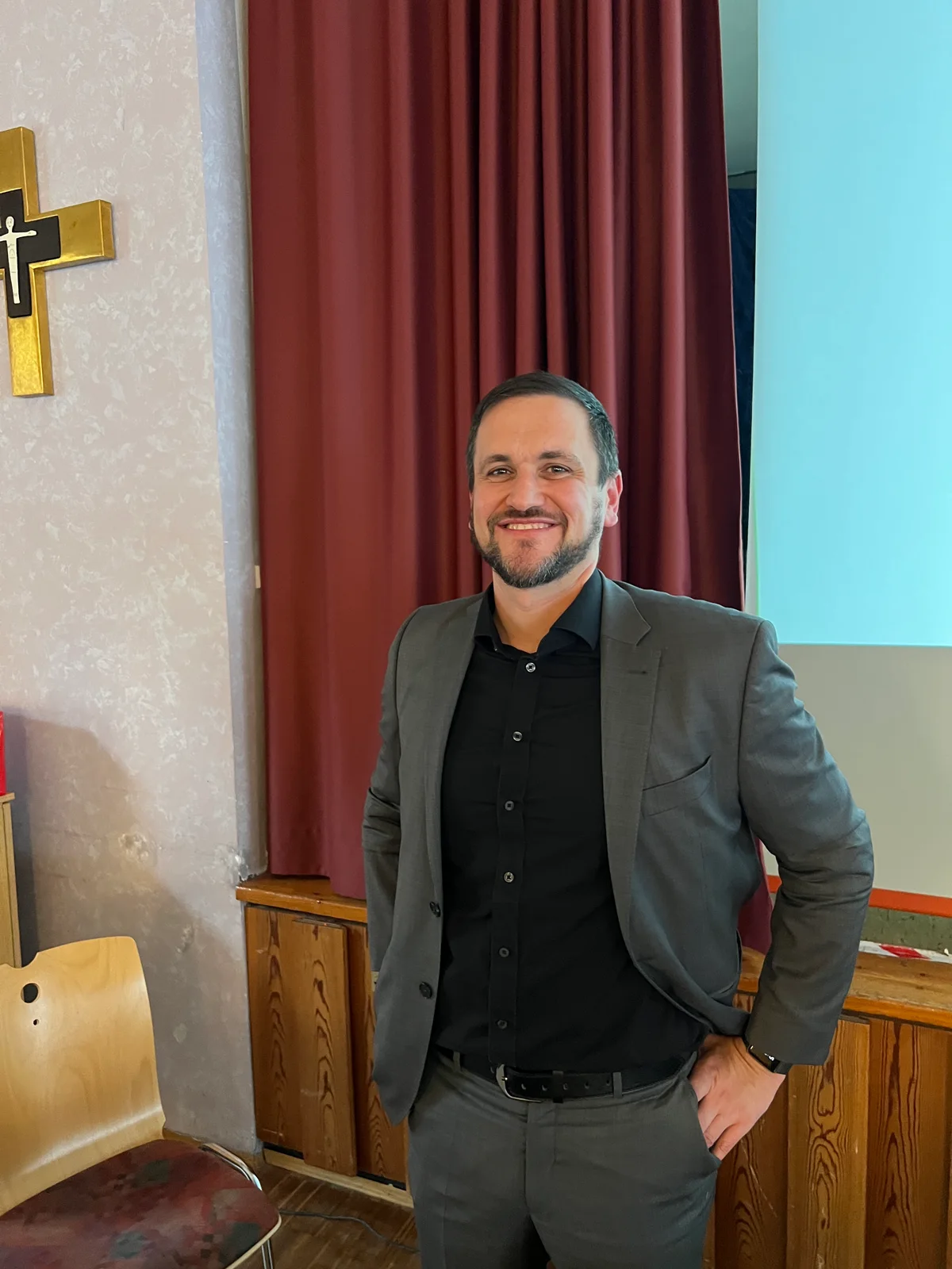 Moritz Häfele im Volkacher Tagungssaal